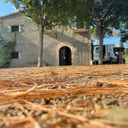 Masia Catalana Solsenyor By El Secret De La Conca