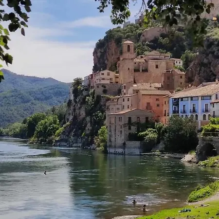 Masia Catalana Solsenyor By El Secret De La Conca