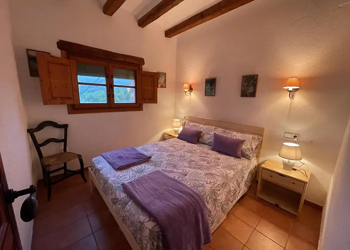 Masia Catalana Solsenyor By El Secret De La Conca *